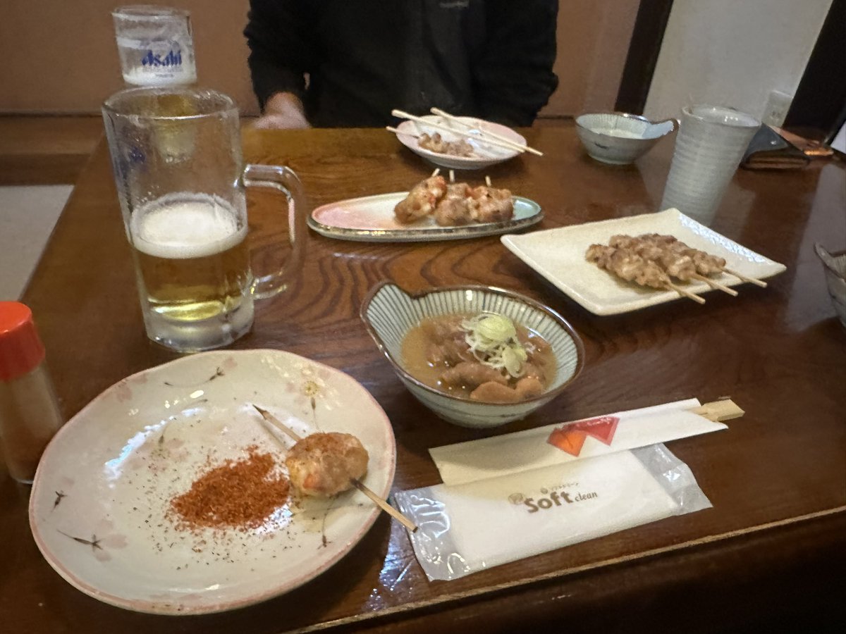 Rikudo128's tweet photo. 久しぶりの焼き鳥いいね https://t.co/QUdio0HehX
