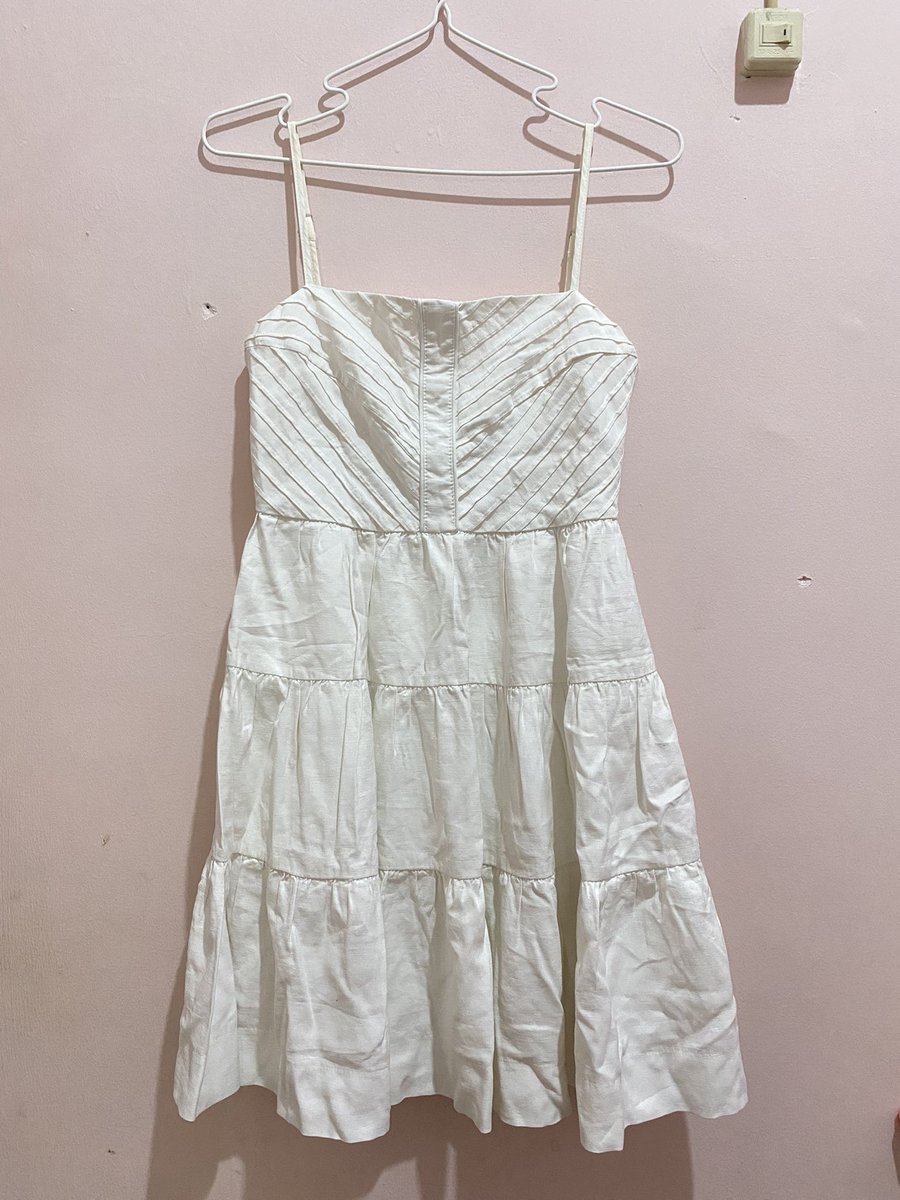 prelovedby_cc tweet media