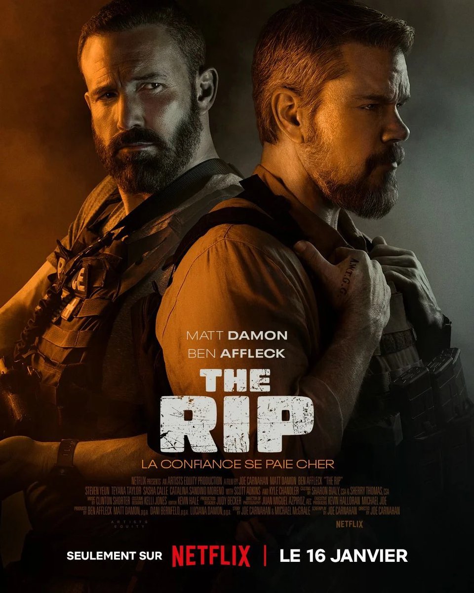 BllMathis's tweet image. En plus de réaliser le fantasme de réunir après une éternité les bros Ben Affleck et Matt Damon à l’écran, #TheRip est un thriller à suspense bien troussé, en tout cas bien plus qu’il est un actioner. Carnahan déjoue et se place là où on ne l’attend pas et dieu que ça fonctionne.