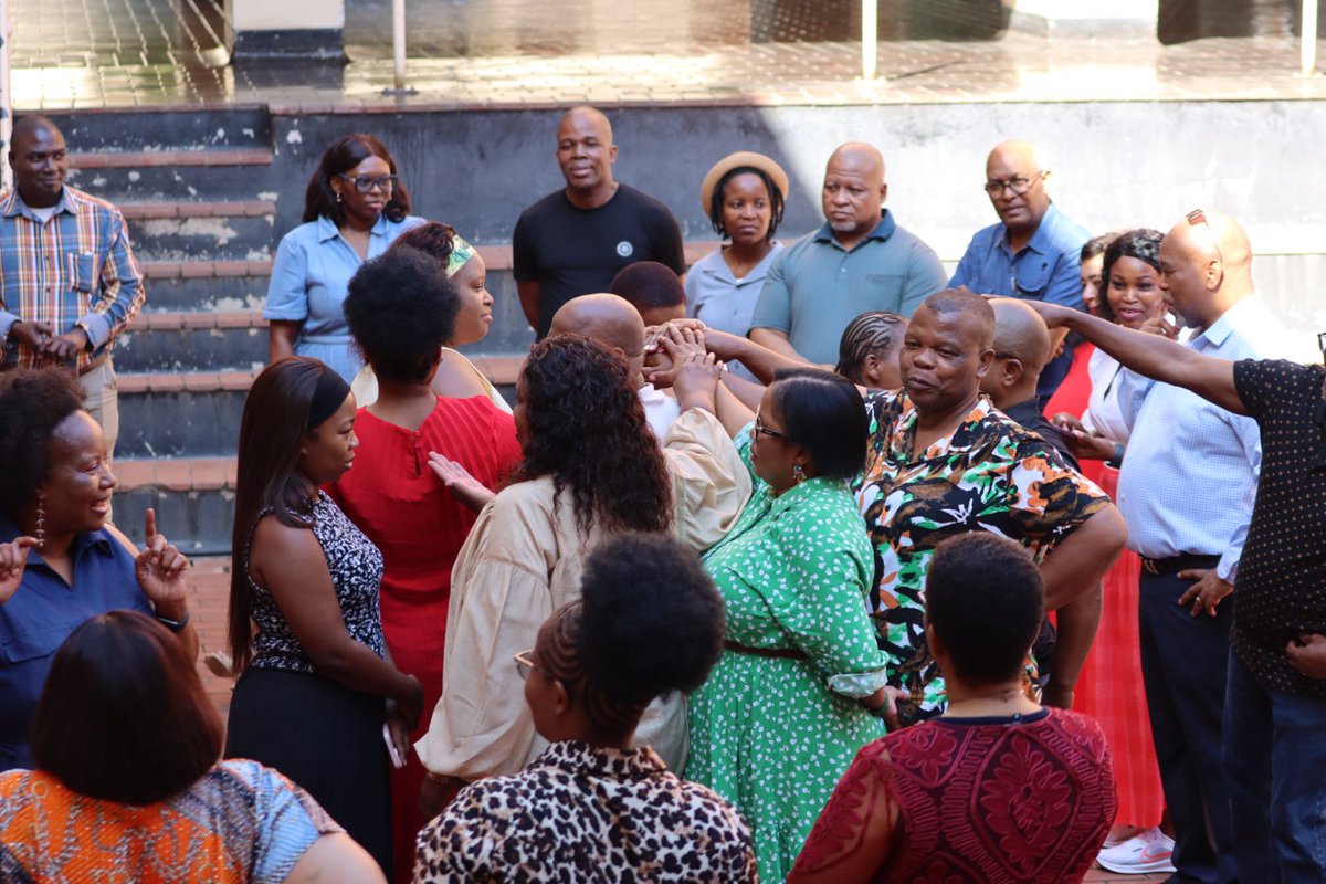 Dep. Basic Education tweet media