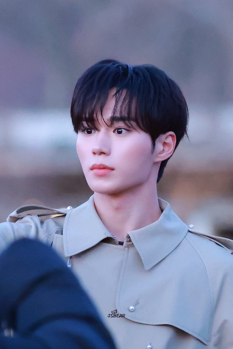 김준서 얼굴 tweet media