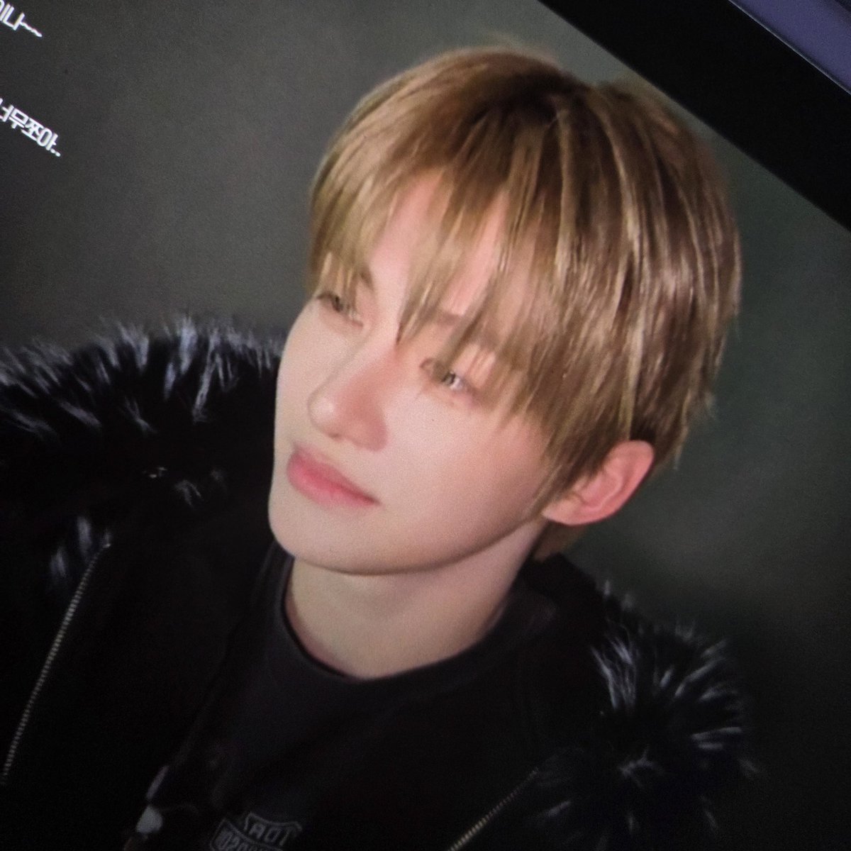 juunyy_32's tweet photo. 지후니 라방보고 먼가 뭉클함.... 안 좋은 일(티켓팅 포함)은 내가 다 막아줄게.. 행복만 하쟈🩵 https://t.co/tLDDPxyJUK