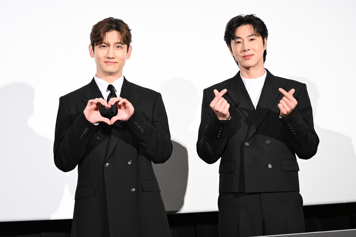 natalie_mu's tweet photo. 🎞️舞台挨拶レポート🎞️
東方神起が20年間誰にも言っていない秘密

・ユンホ「『かわいい』は嫌じゃない」
・チャンミンがずっとデビューしたいことは？

🔽詳細・写真5枚
https://t.co/aRI0J72pGN

#東方神起 #IDENTITY https://t.co/brHQjJypIq