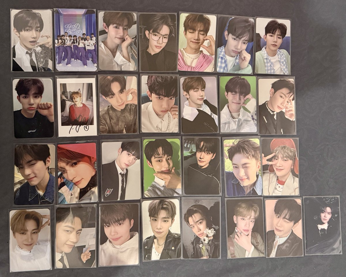 zhaobase's tweet photo. wts pc zb1, dm aja buat tawar harga ya, bisa take all juga☺️ https://t.co/8gpprTF790