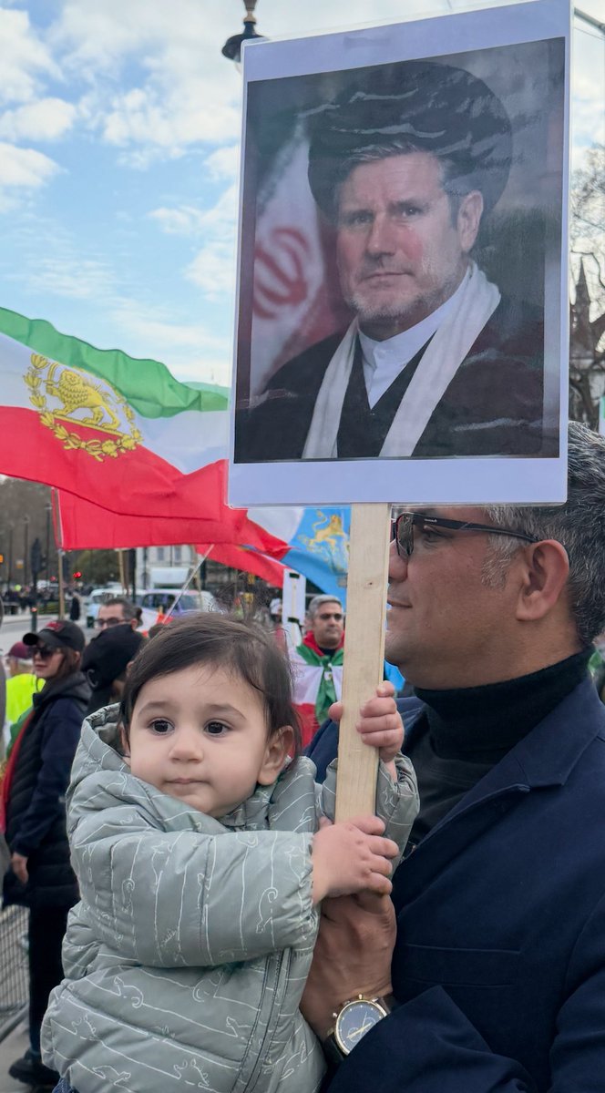 Niyak Ghorbani (نیاک) tweet media