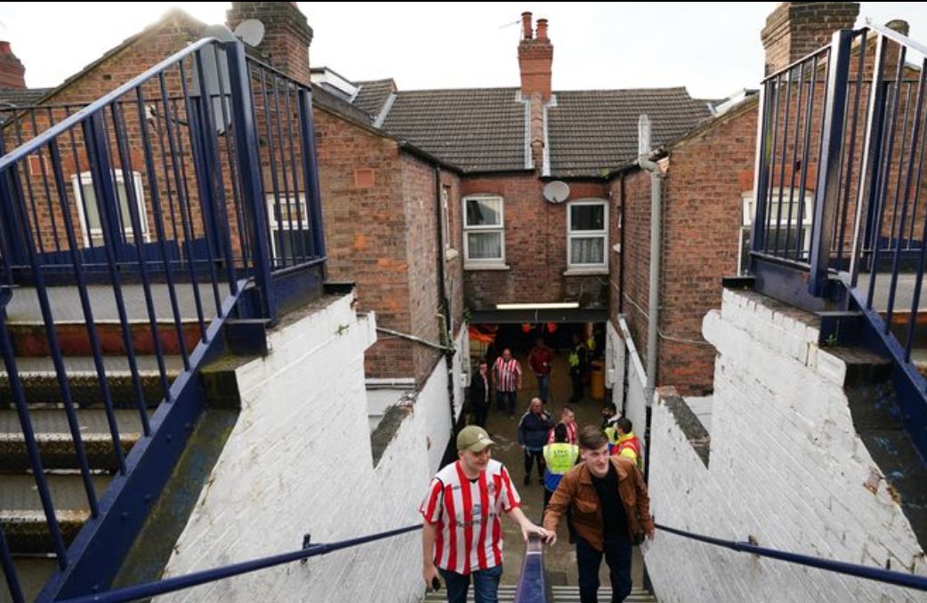 Casual Saturdays tweet media