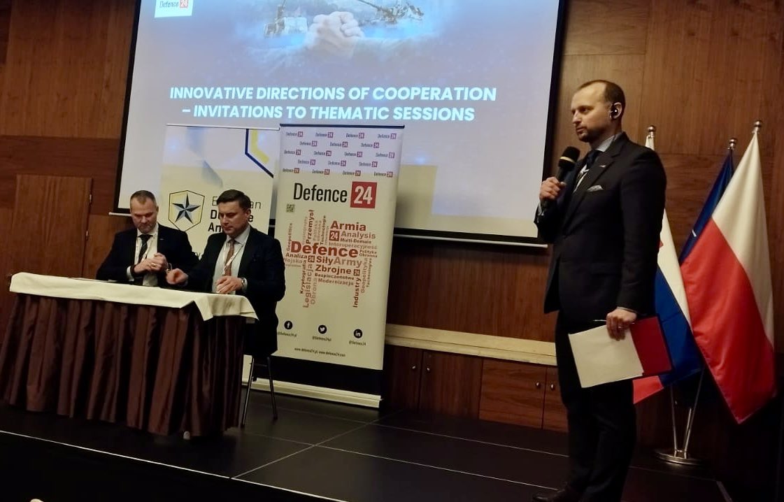 Slovak Embassy in Poland tweet media