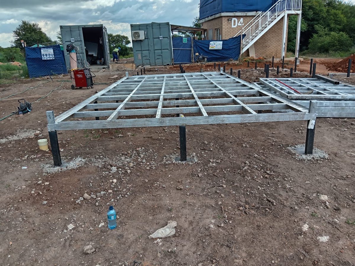 blockhouseHome's tweet photo. Big things are happening in Mafikeng!
Our Block units have arrived and installation is officially underway. Always exciting to see these spaces come to life on-site!
More updates loading…
#BlockhouseHomes #ModularLiving #Mahikeng #OnSite #InstallationDay #PrefabHomes #Build https://t.co/xIPYAJaCJK