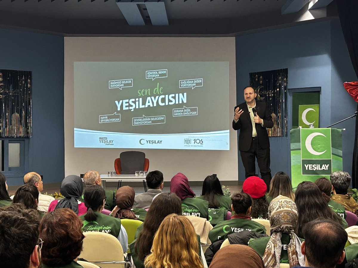 NigdeKYGM's tweet photo. 📍Kampüs Genç Ofis

Yeşilay Genel Başkanı Doç. Dr. Mehmet Dinç’in katılımlarıyla öğrencilerimize yönelik bağımlılıkla mücadele konulu bilgilendirici ve farkındalık odaklı bir söyleşi programı gerçekleştirilmiştir.

#GSBYurtları
@gencliksporbak 
@GSB_KYGM https://t.co/M20H8QeveV