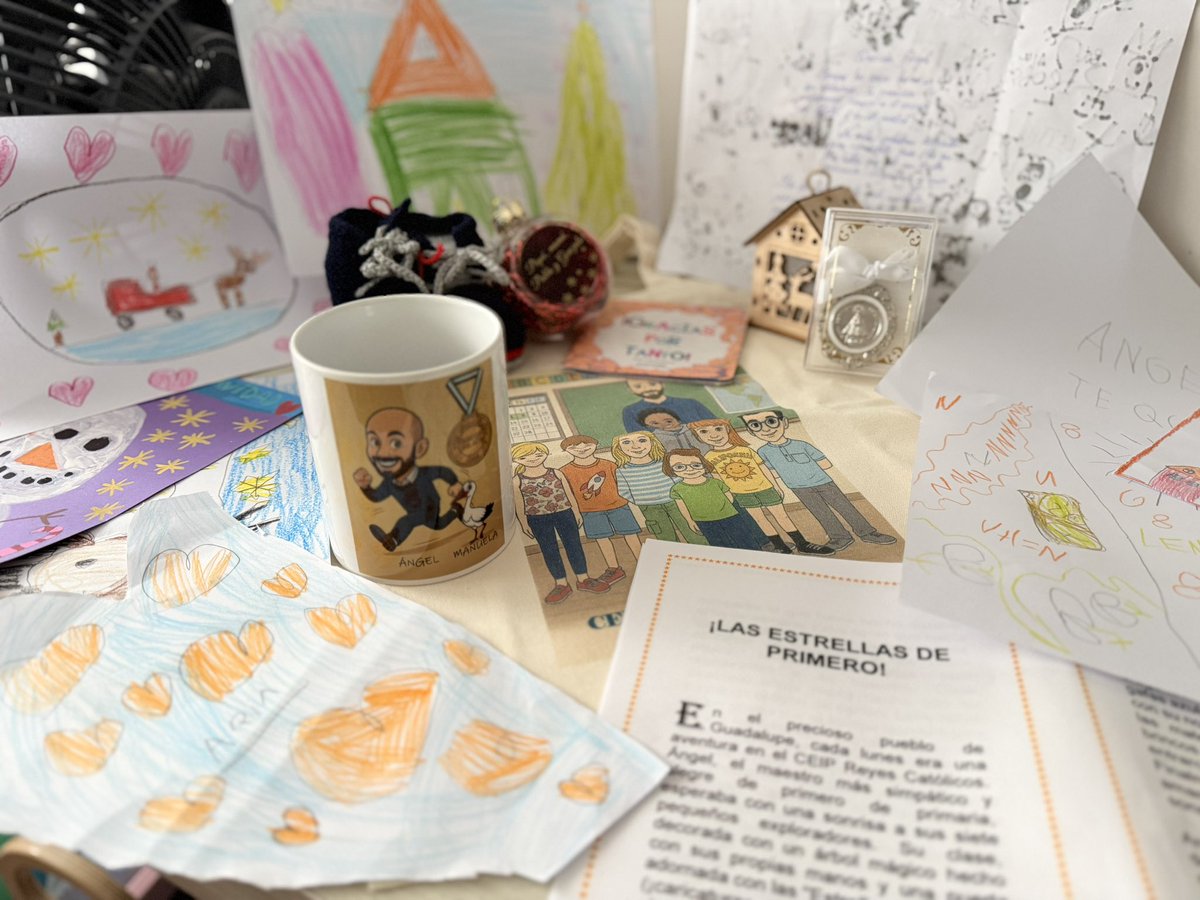 AngelMariCM's tweet photo. Qué primera vez como tutor en primero… la he disfrutado con el alma. Pero toca volver a ser papi. 👨‍👧‍👦⭐ Gracias, estrellas de primero 🥇 
Os llevo en el corazón. 🙏 https://t.co/X86r9WrJYR