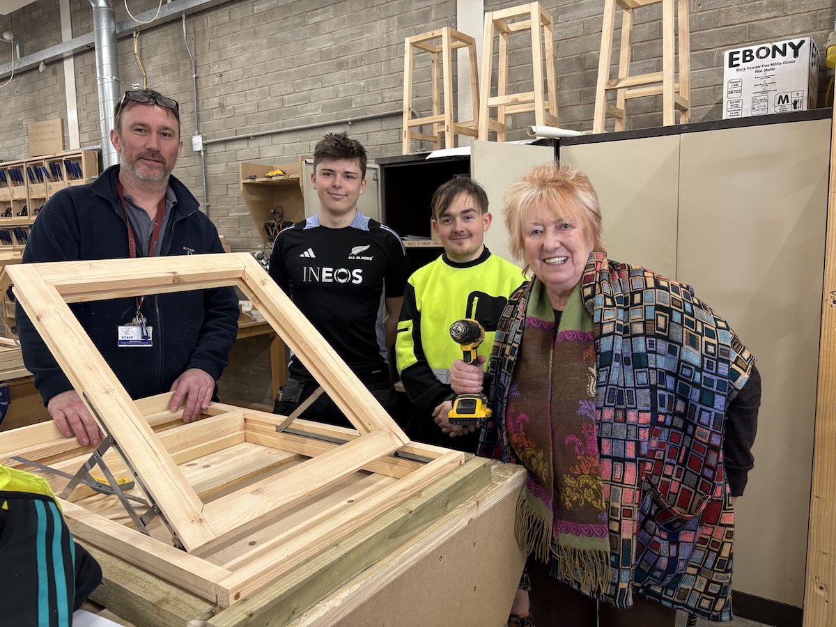 ๐๐ผ๐ฟ๐ฑ๐ฒ๐ฟ๐ ๐๐ผ๐น๐น๐ฒ๐ด๐ฒ tweet media