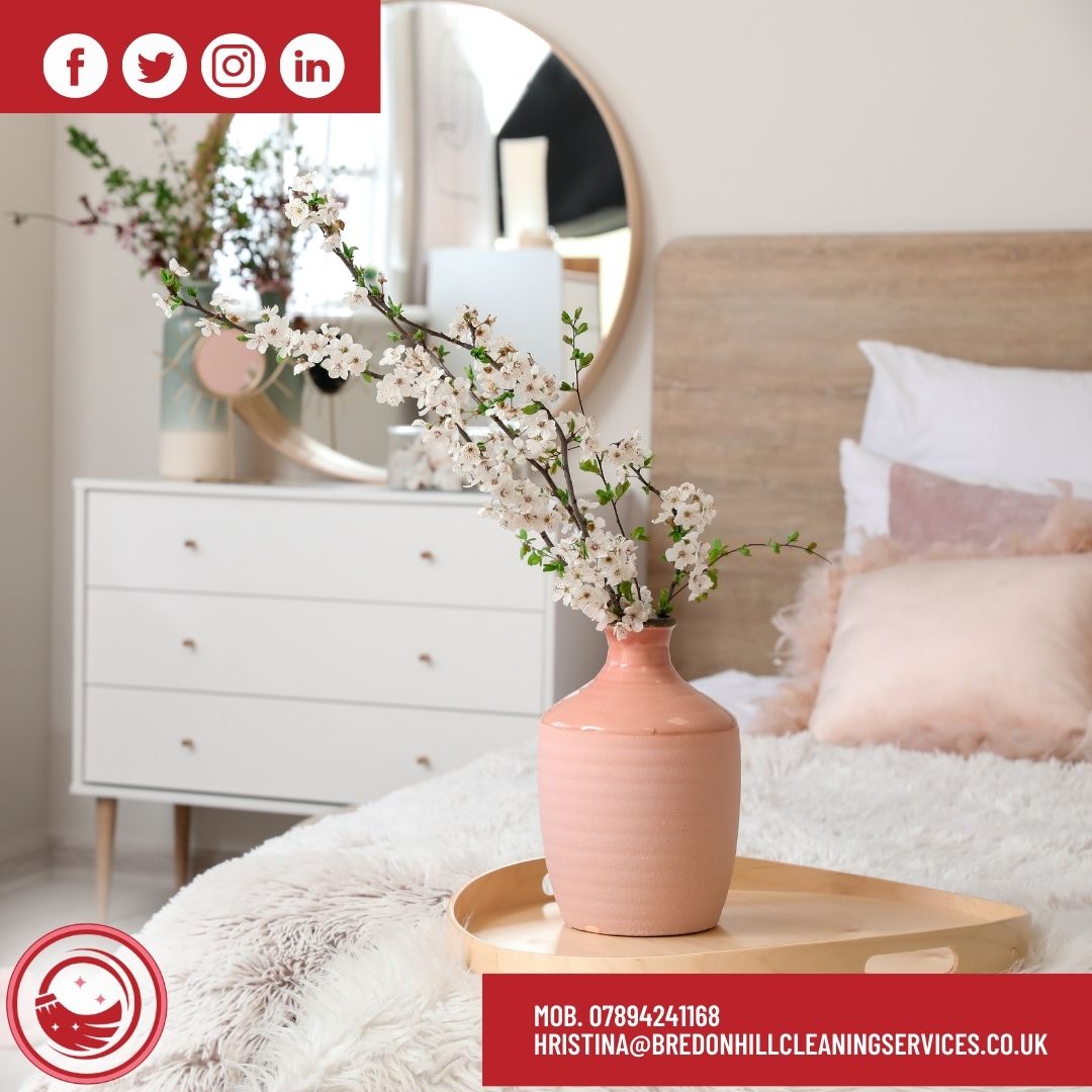 🌸✨ Spring Home Organisation Ideas ✨

🌿 Store away winter items
🧺 Declutter one room at a time
📦 Create tidy zones with baskets
🌷 Add fresh flowers for a lift
New season, fresh start. Need a hand? 📩
#SpringRefresh #HomeOrganisation #BredonHillCleaning