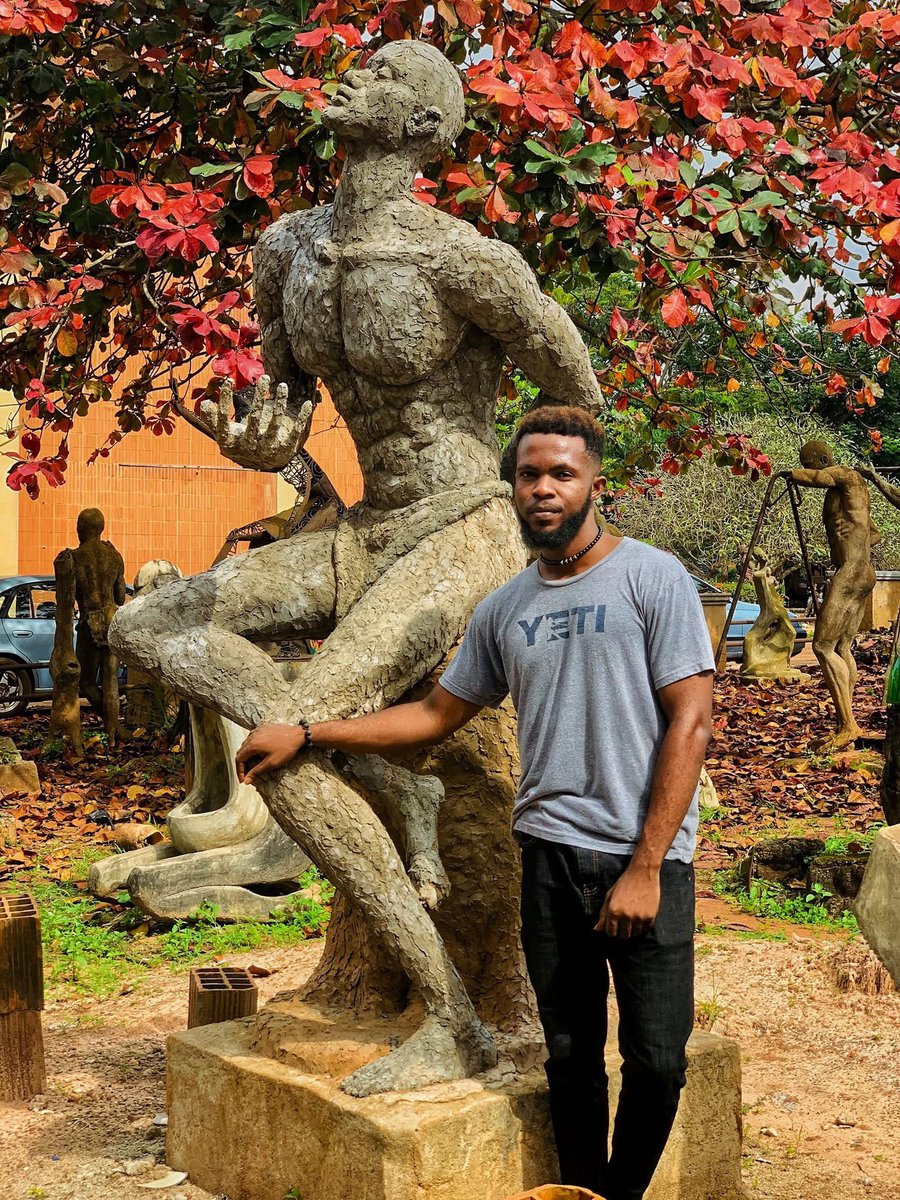 My sculpture, TOMORROW'S DILEMMA
I sculpted this 9ft piece as my final year outdoor project at the University of Nigeria Nsukka, UNN.
2020.