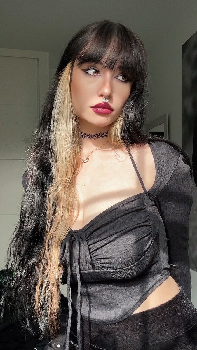 ༺ lawley ☽ ༻ tweet media