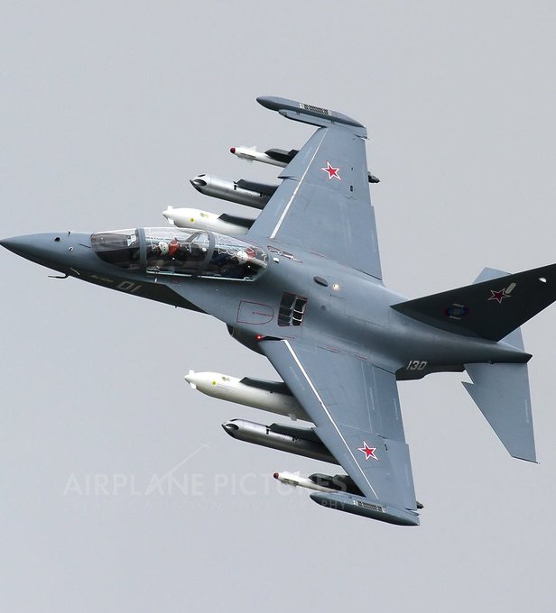 🚨 Última hora: Un F-35 israelí DERRIBÓ un Yak-130 iraní sobre el cielo de Teherán.

Esta es la primera intercepción de un avión tripulado por un F-35 en el mundo.

La República Islámica está siendo APLASTADA por Israel.