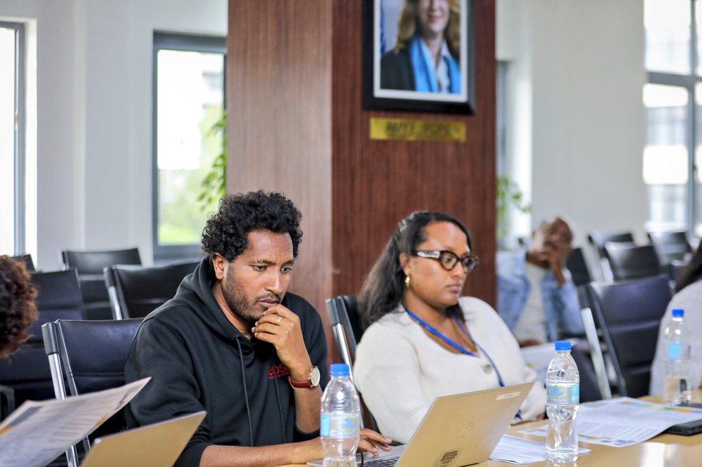 IOMEthiopia's tweet image. Great discussions by the Solutions Working Group focusing on governance, policy &amp;amp; financing for durable solutions for IDPs in 🇪🇹! Reviewed the annual workplan to align priorities &amp;amp; boost government-led initiatives. Collaboration is key to lasting impact!
#DurableSolutions #IDPs