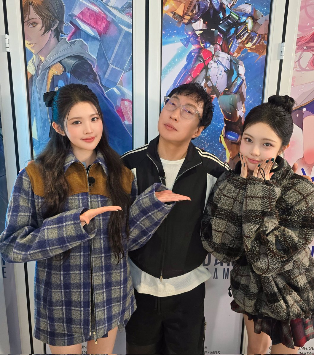 Why does this pic feel so dad-coded? Thanks, Myungsoo appa, for the fun! ୧♥︎୨