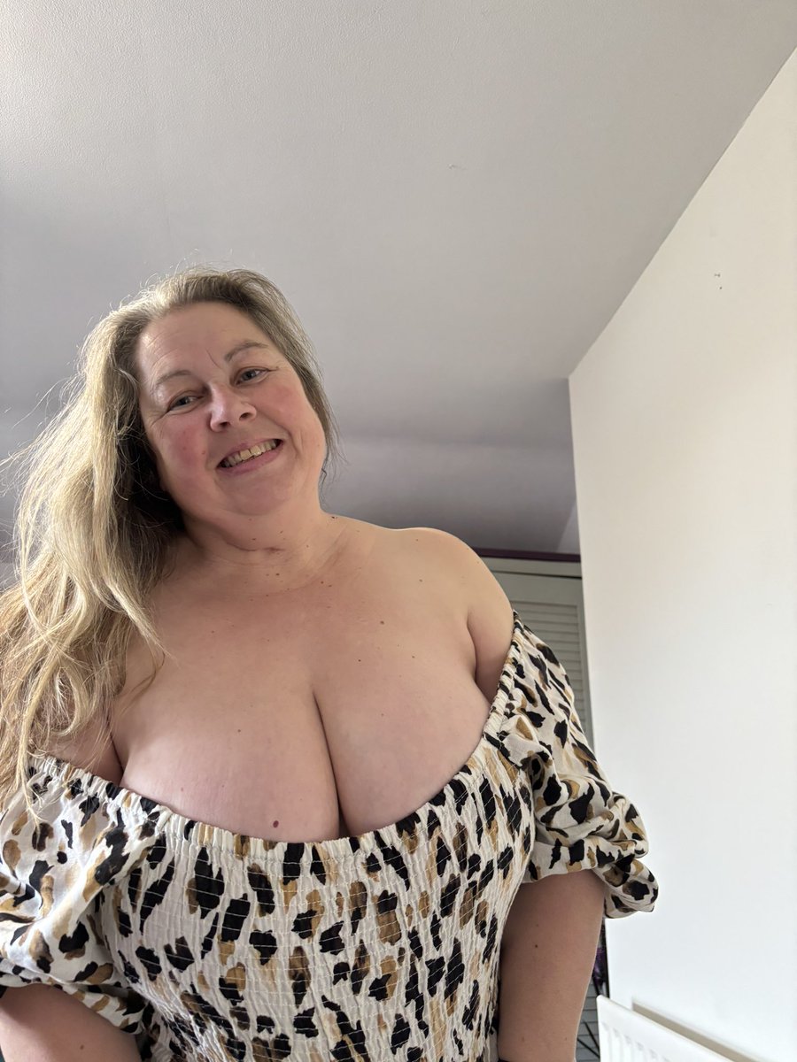 Nikky_Nylee tweet media