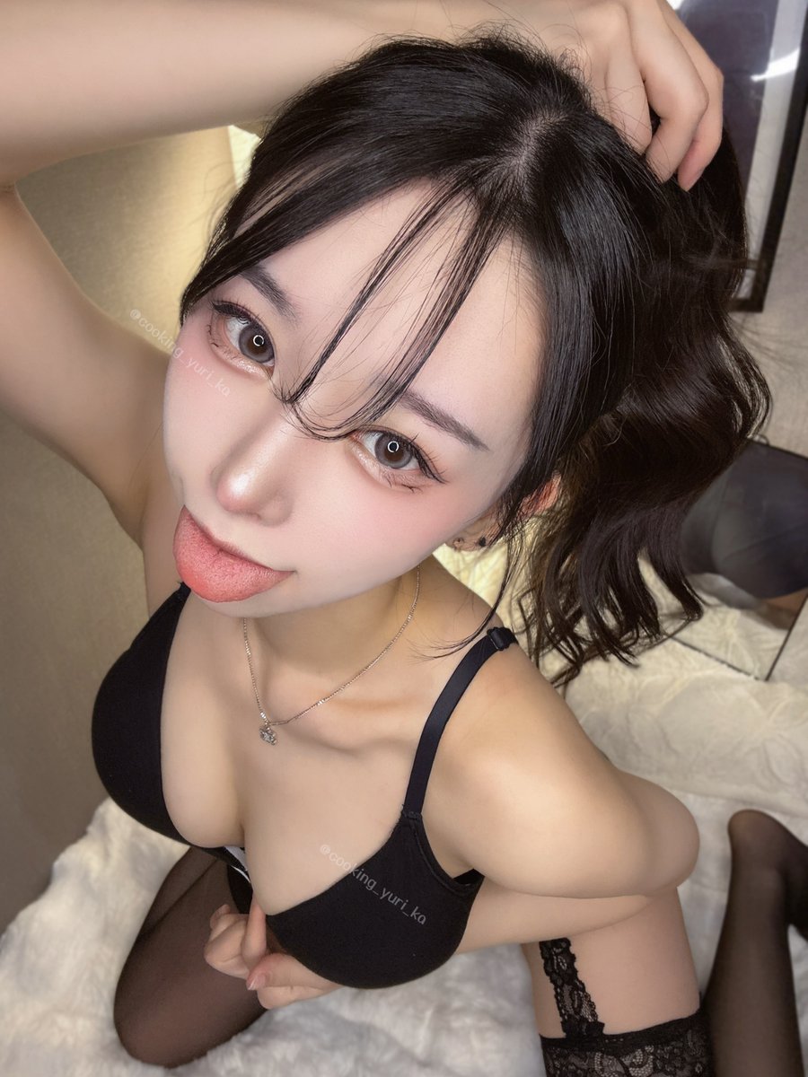 cooking_yuri_ka's tweet photo. ポニーテール…そんなに好き？♡ https://t.co/W8OFY1crky