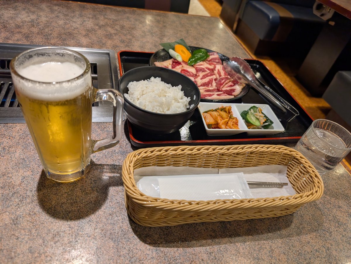 本日の夕飯、焼肉、お疲れ様です。