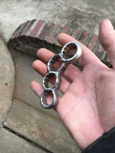 Bu Yıldız anahtarının somunlarını birbirine neden kaynakla birleştirmişler amaç ne olabilir?