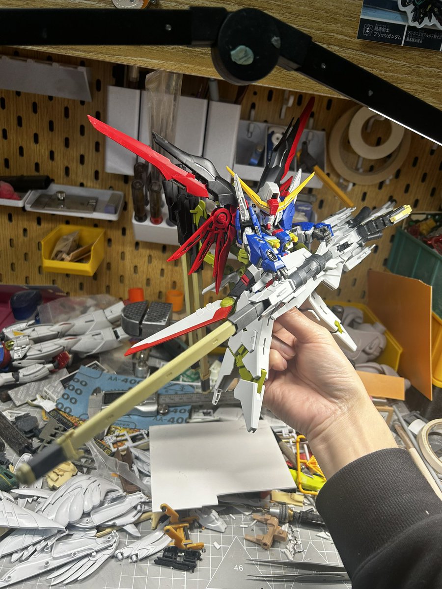 VerXFOXBB's tweet photo. 砲身の連結部分を後部に移すと、砲が独立して重量を支えることができるようになります
#ガンプラ
#デスティニーガンダム
#GUNPLA https://t.co/6zNg4XI4lQ
