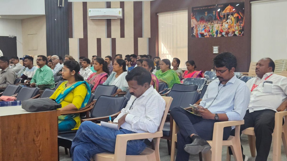 Maharashtra Exports and ODOP tweet media