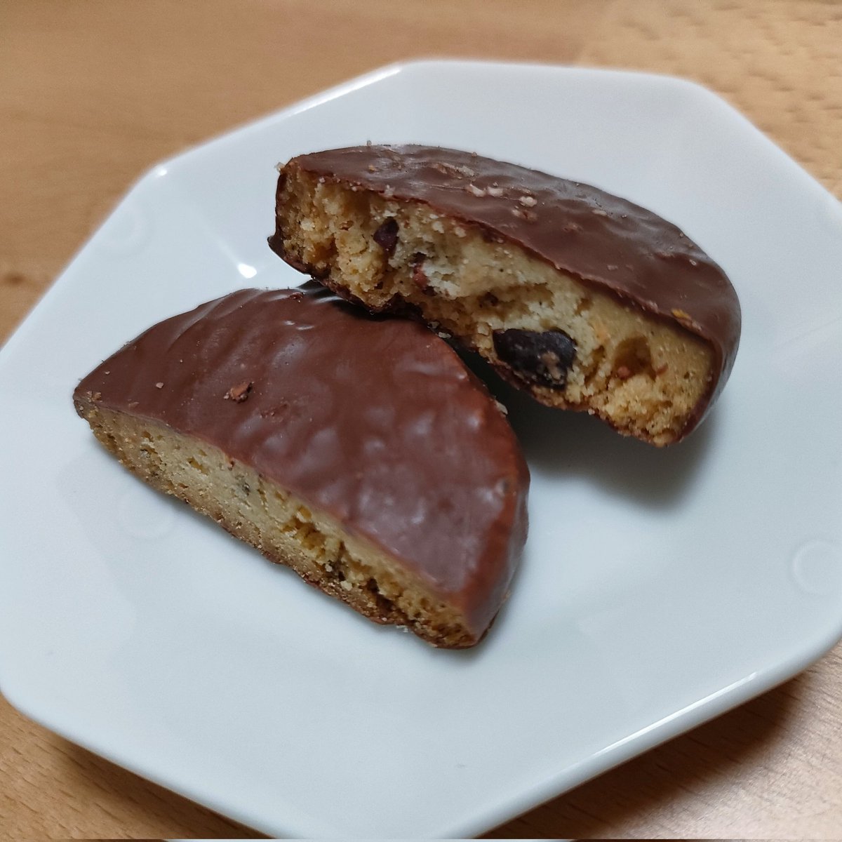 ルフルーヴ ◇2種のショコラサブレ ・ラベンダー&アプリコットを使用