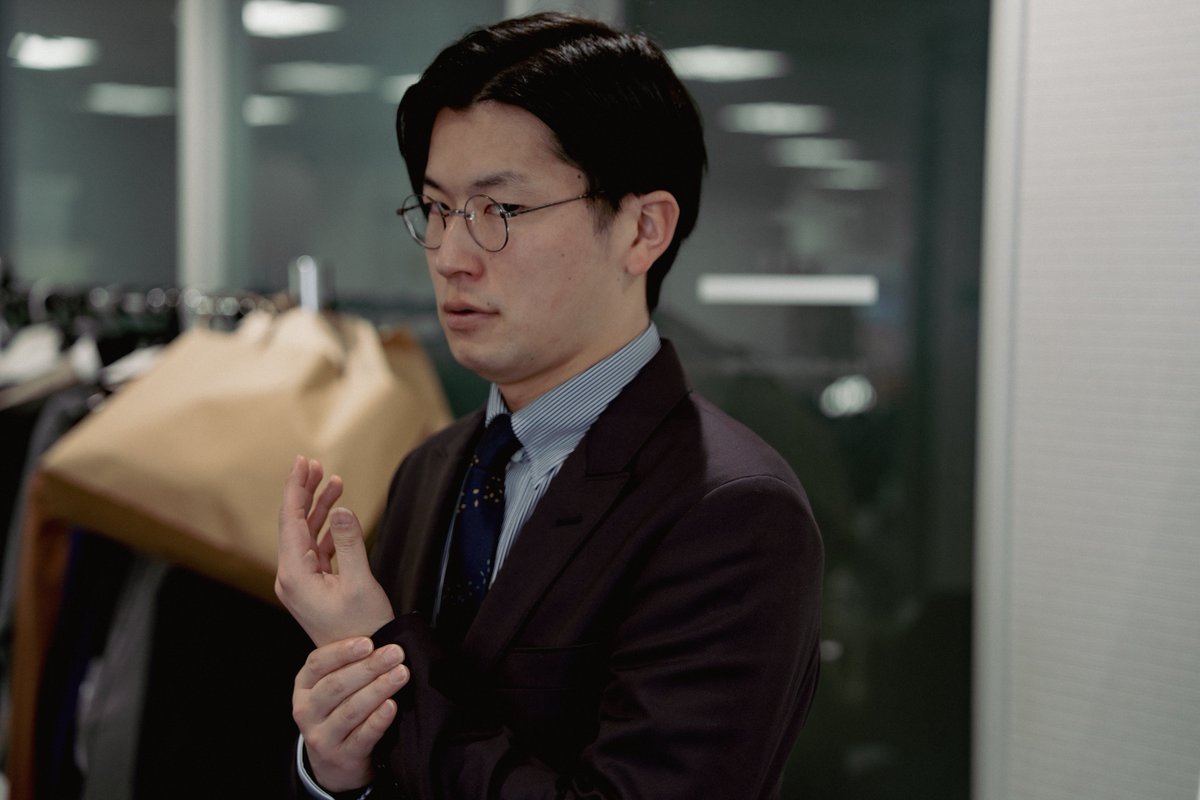m_kondo0909's tweet image. 【オフショ】
respectオープニング映像撮影オフショ
cacao 浦田さんバージョン

撮影時にイメージが湧きやすように映像で登場するとあるデザインをお見せしたら浦田さんがすごっ！とおっしゃってくださったので、映像楽しみにしていただいて大丈夫かと思います🙆‍♀️

#cacao さん