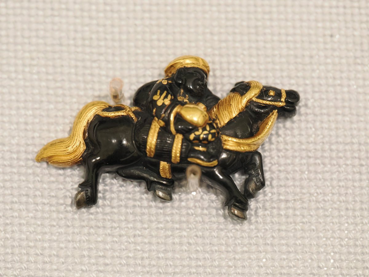 東京国立博物館の刀装具（2/7） 騎馬恵比寿大黒図目貫 山崎一賀（2