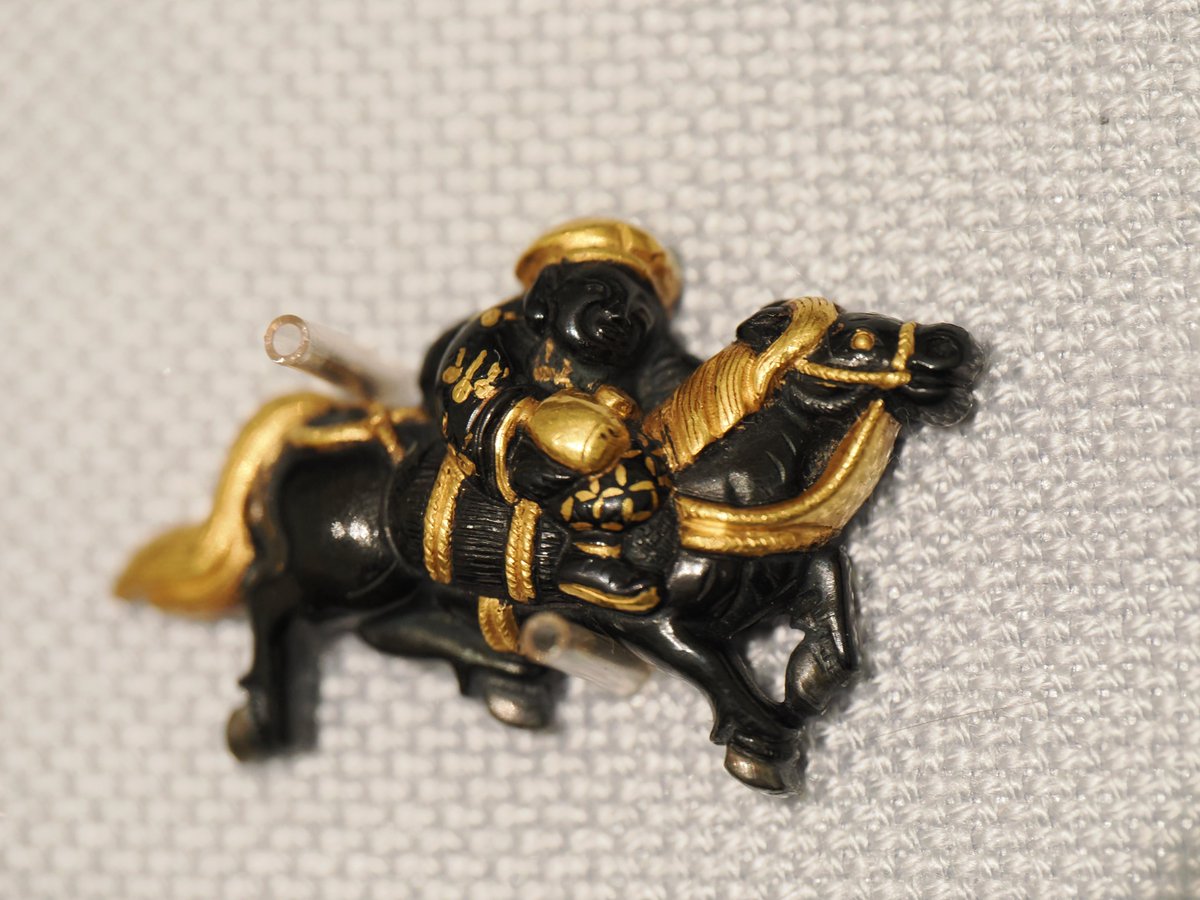 東京国立博物館の刀装具（2/7） 騎馬恵比寿大黒図目貫 山崎一賀（1