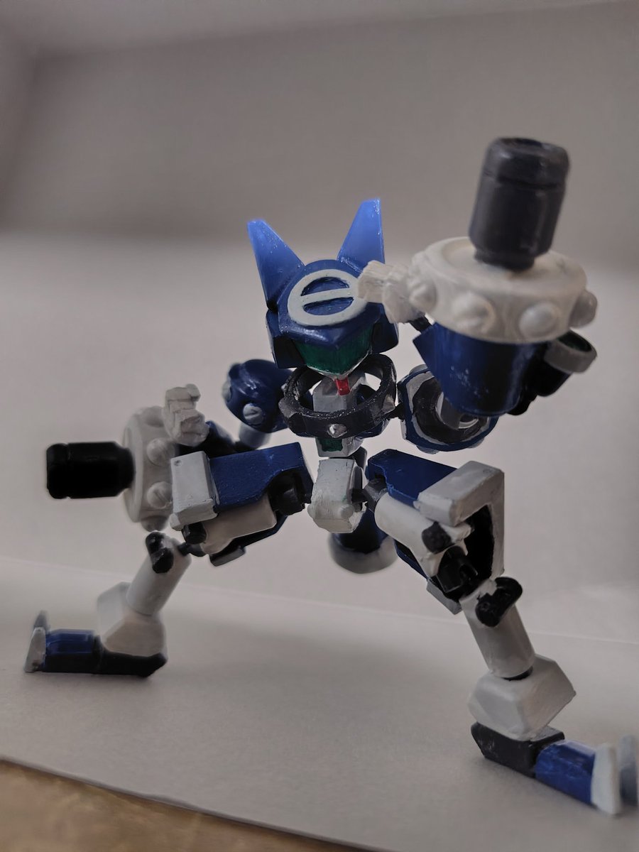 79dRgm's tweet photo. #メダロット
「DOGタイプってのはなぁ…セッティングが大事なんだよ」
再成！！ドギー二世《セカンド》
…ということでゲニートラガー(ドクボ×ゲンゴ(@oumimaru))様のドギー二世、完成でございますっ！！
藤岡建機版シアンドッグのカラーを参考に筆塗りで今できるとこまで頑張りました！ https://t.co/5NEWXp7WV1