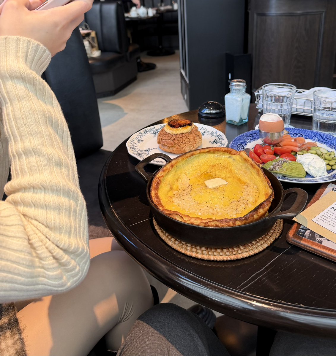 ken15957's tweet photo. 何度目かの子とカフェデートしてきた。
このあとエスカレーターでお腹触っただけですごいことなってた。 https://t.co/wrMKJp5whl