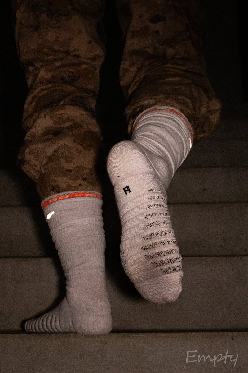 EMPty🇨🇳 tweet media