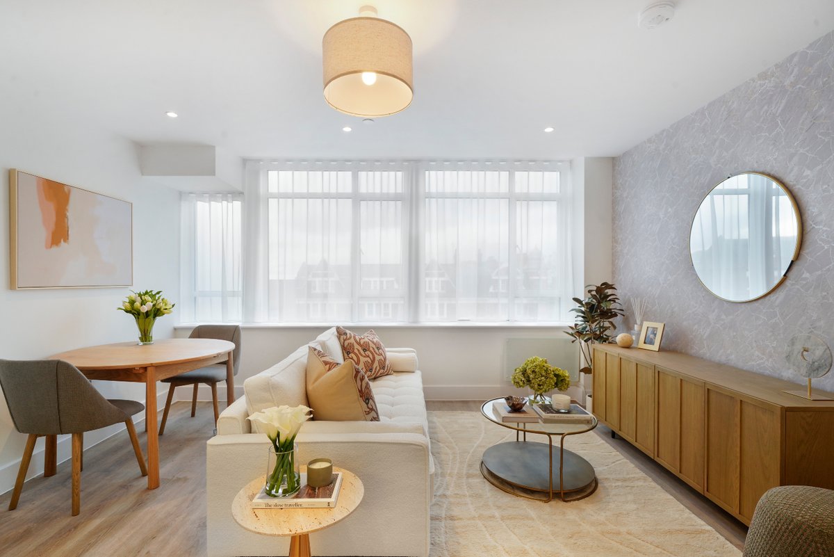 Love to Rent tweet media