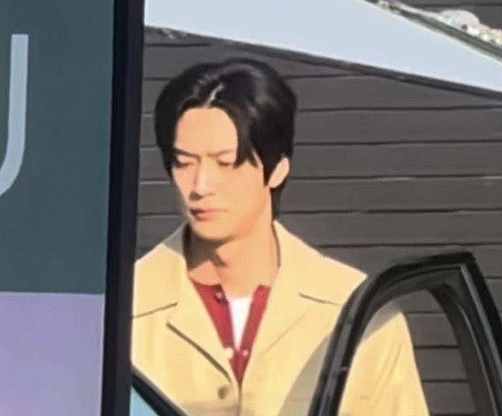 오늘 뜬 다각도의 인우 용안을 보아라…