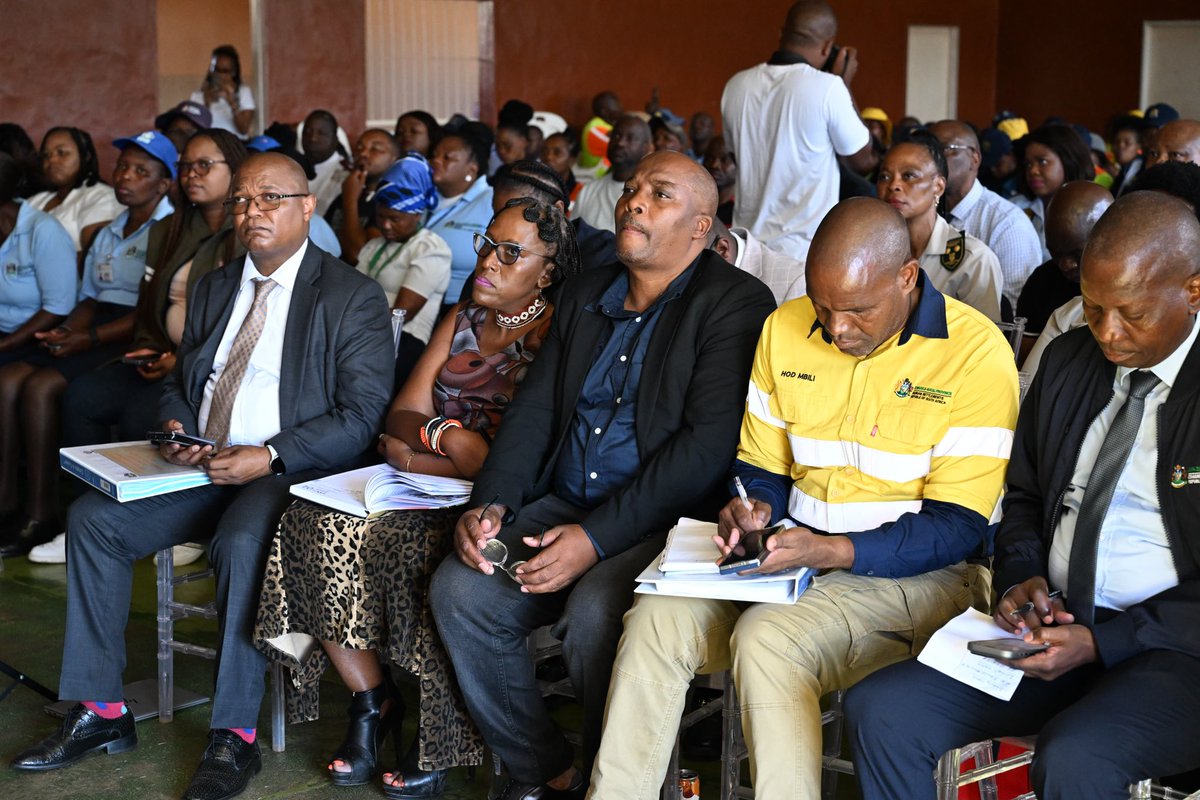 kzngov's tweet photo. The Department of Community Safety and Liaison continues to capacitate community safety structures with the knowledge and skills needed to identify and report criminal activities.

Premier Thamsanqa Ntuli emphasised that safety and wellbeing remain a shared responsibility between government, law enforcement and the public.

During the Richmond engagement, Premier Thamsanqa Ntuli highlighted concerns around illegal liquor outlets, drug trade and gender-based violence. Communities were encouraged to work closely with law enforcement and report criminal activities.

Building safe communities requires vigilance, cooperation and collective responsibility.

#KZNGov #CommunitySafety #GBVF #SaferCommunities #KZNInspiringNewHope
