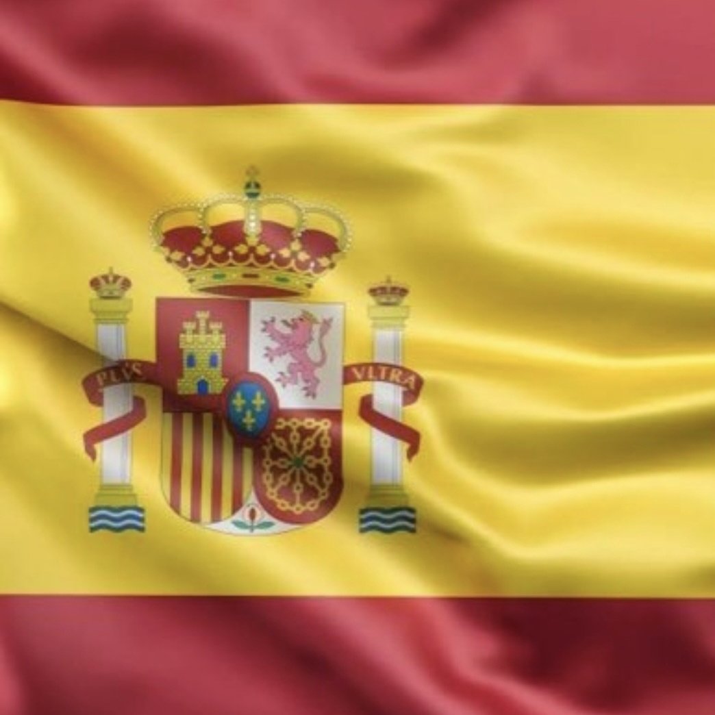 mjpalo's tweet photo. Por una vez la bandera no representa a esos que la usan como una propiedad privada!!Orgullosa de mi país, orgullosa de mi presidente!!

#NoALaGuerra https://t.co/UFxqSinsLk