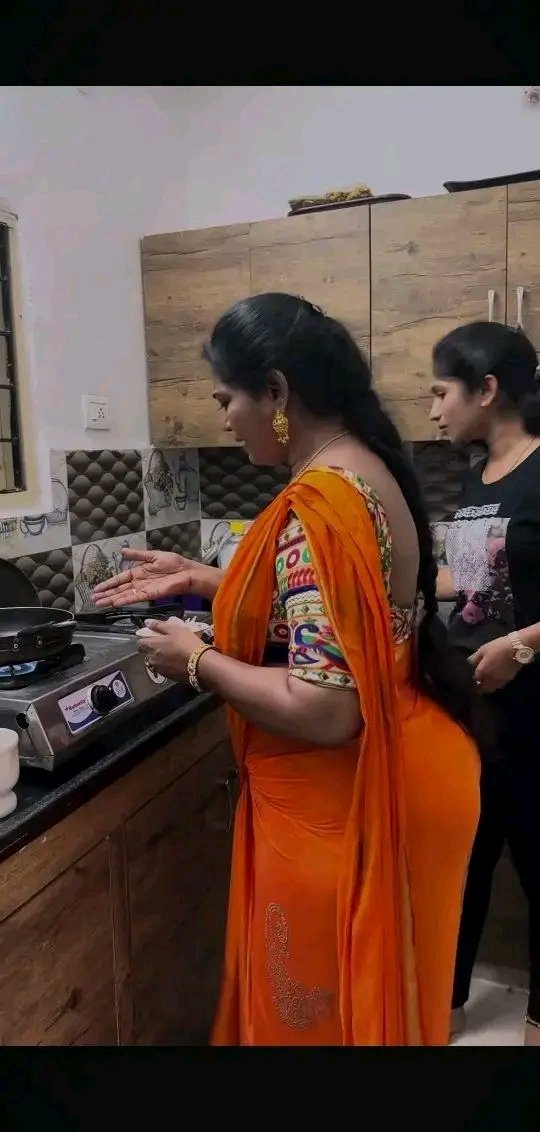 Jayavani lanti aunty tho ranku nadipite Roju Swargame 💦🤤 Soild ga Untadi barree lanja 💦💦 ha pirrala meda Padukoni Sallu baga pisukutu notlo Ummu exchange chesukoni Gudda meda kodutu Pooku baga naki rasam tagi Bed ki Last lo Vangopetti gudda baga dengutu unta 🤤🤤🥵💦🤤🤤