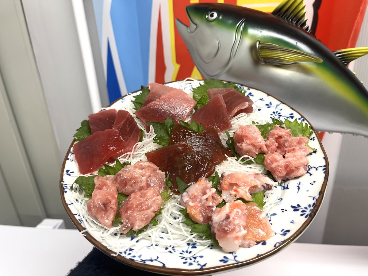 鈴鹿市桜島町にある「マグロっchan」は、近年増えつつある無人販売所の