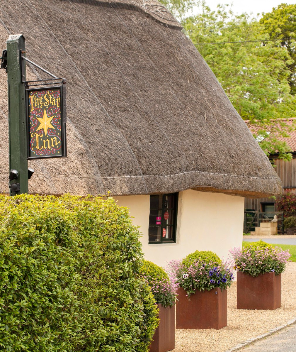 GoodHotelGuide tweet media