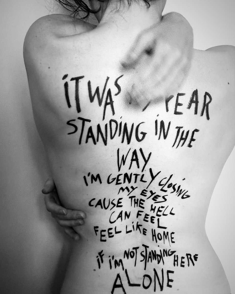 klara black tweet media