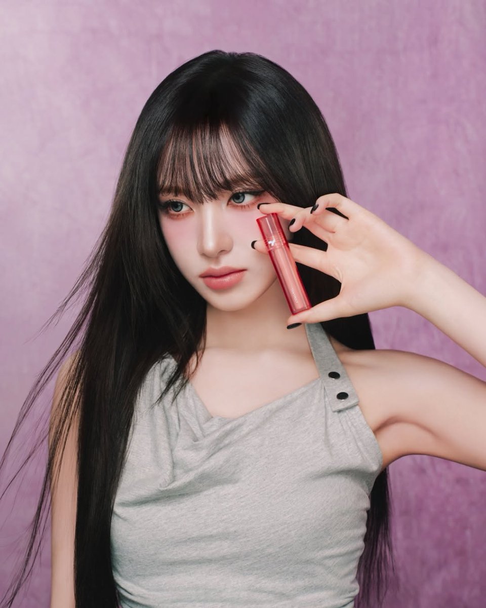 LIZCENTRIC's tweet photo. [📷] 260304 TONY MOLY INSTAGRAM UPDATE with LIZ | © tonymoly

🔗: https://t.co/zjbIte53fc

#LIZ #리즈 #リズ
#IVE #아이브 #アイヴ https://t.co/43AfAj8UE7