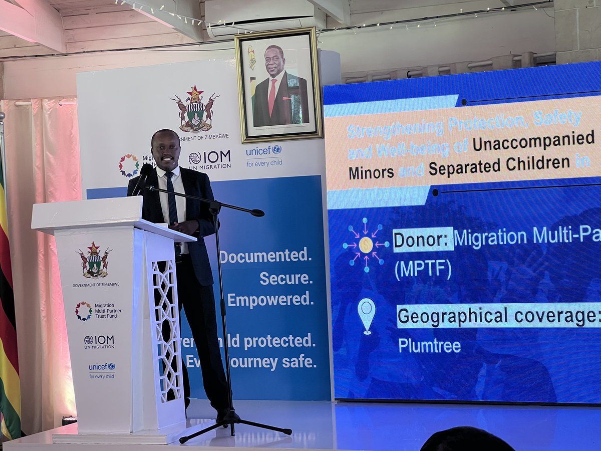 IOMZimbabwe's tweet photo. @IOMZimbabwe Child Protection Associate Tich Mureverwi, provides an overview of the #MPTF joint programme implemented in partnership with @UNICEFZIMBABWE
Strengthening 
✅protection 
✅safety 
✅wellbeing of unaccompanied minors and separated children in Zimbabwe 🇿🇼 https://t.co/HbBzg3VVBi