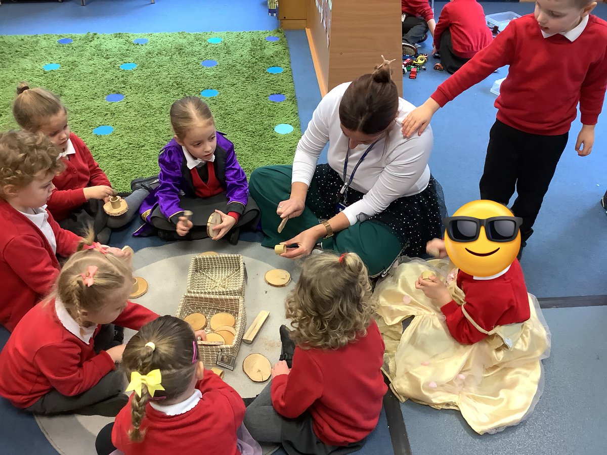 NurseryOPS's tweet photo. Our SingUp learning today was all about baking a cake. Then the children made their cakes during play. Some girls stirred whilst one boy cracked the eggs.
Bake bake bake, we’re gonna make a cake cake cake!
#playlearnandgrowtogether #singup https://t.co/VBeOQD4OqU