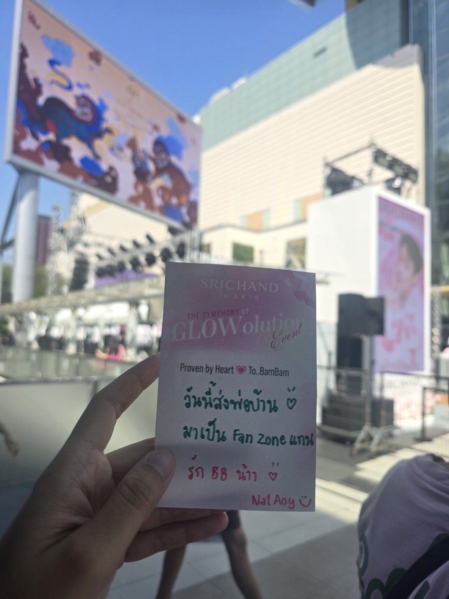 sunisaoyy ∋∈ tweet media