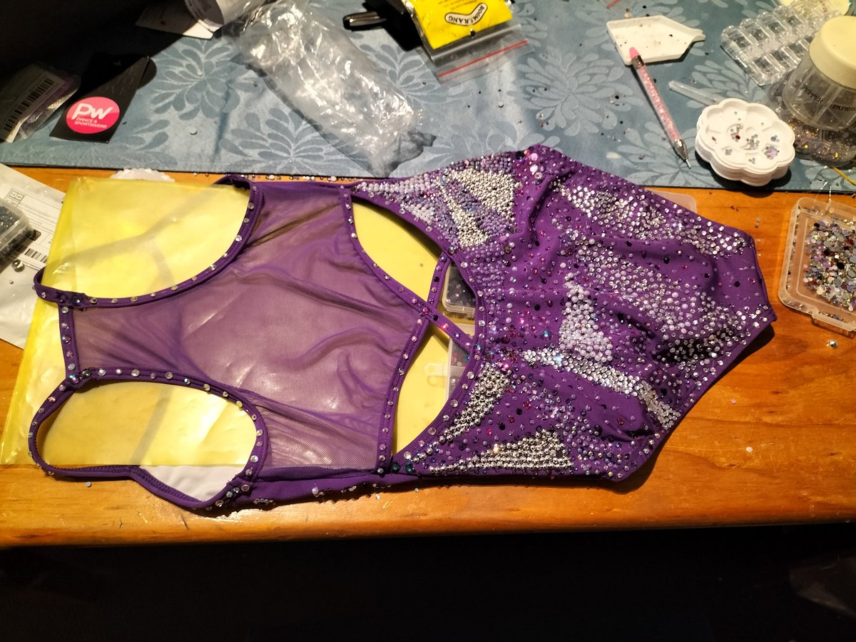 JoBiddle3's tweet image. Ohhhh shiny ❤️ 10 hours of gemming to get this . It was a plain purple costume a few days ago . #mermaids #makeasplash  #Sparkle