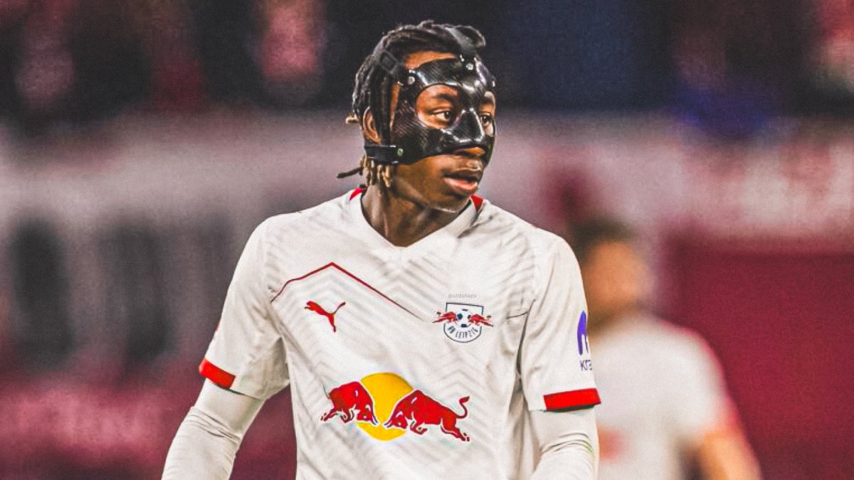 cold pics of Manchester United tweet media