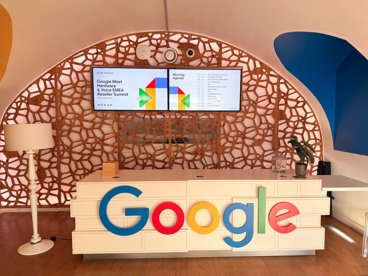 Lightware tweet media