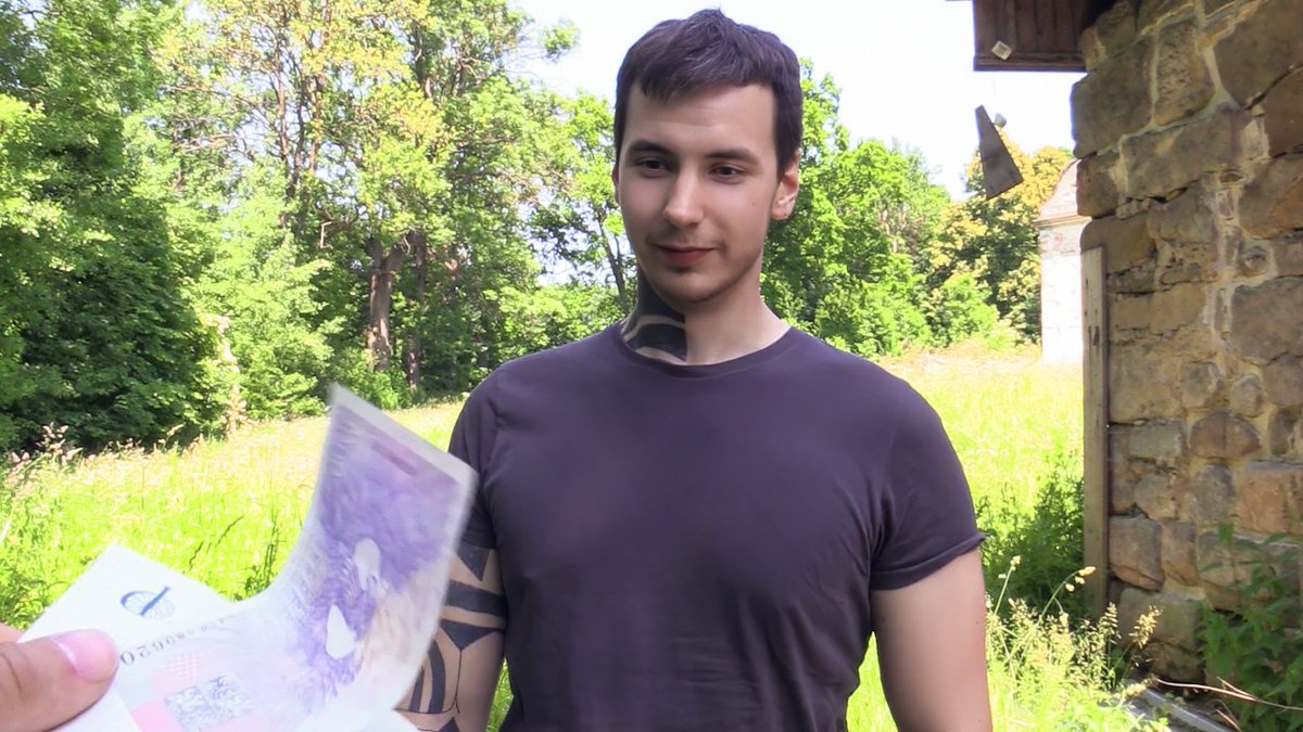 Tom C. Avendaño tweet media